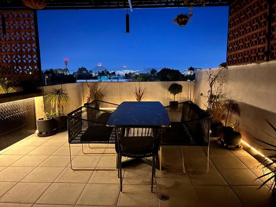 Rooftop & Apartment *